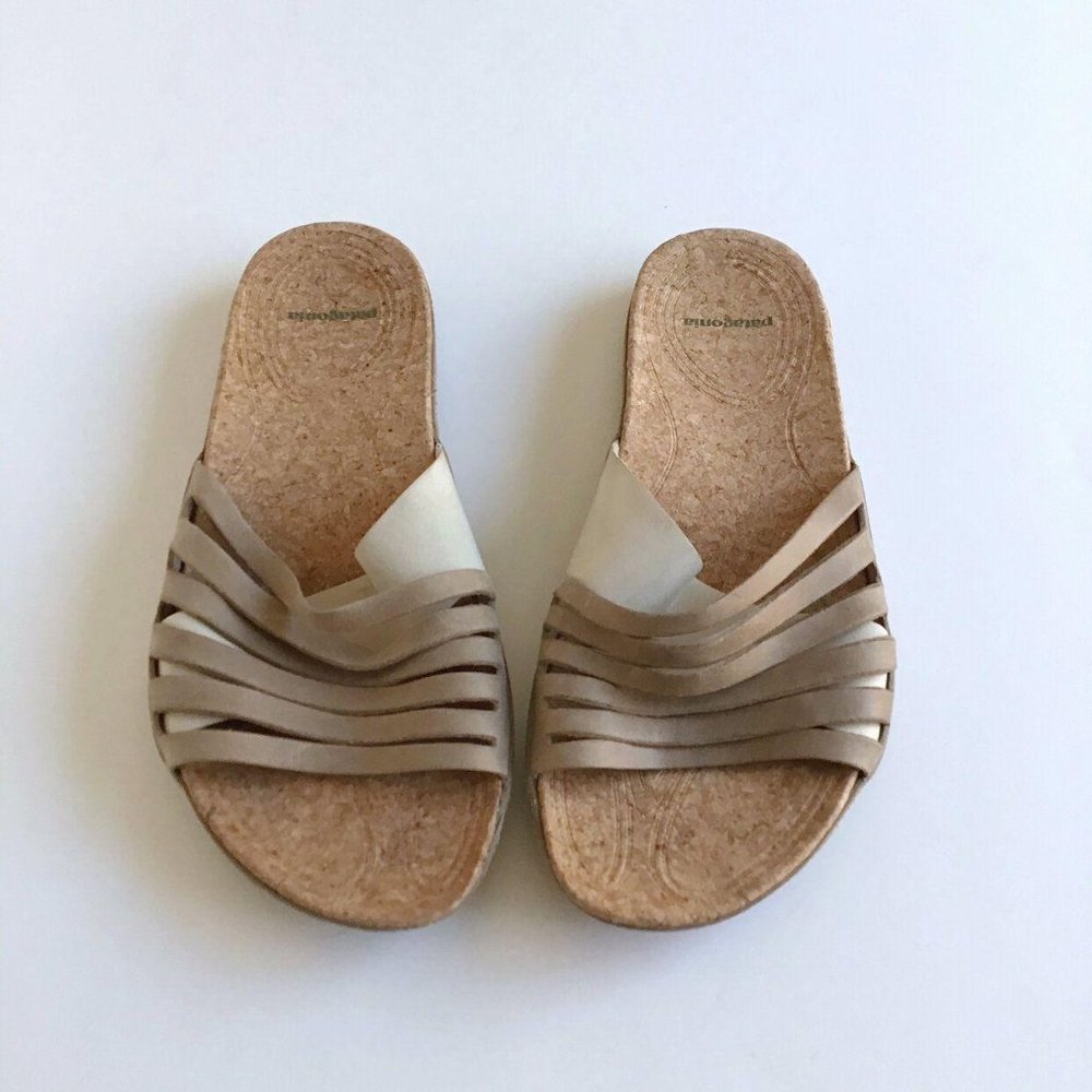 Patagonia Beige/Tan Strappy Cork Slide Sandals